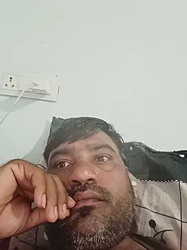 Snapshot of pintuS40 chatting on 06/18/26, 01:39 pintuS40 online show from 06/18/26, 01:39