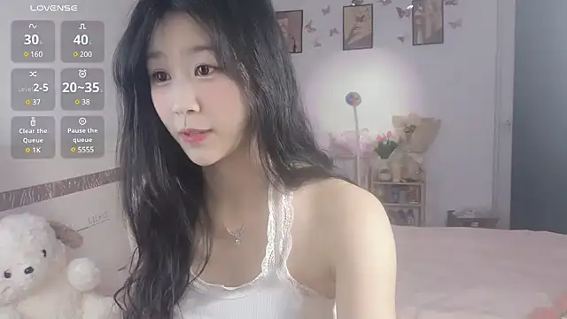 Snapshot of Luminous163 chatting on 01/19/25, 12:39 Luminous163 online show from 01/19/25, 12:39