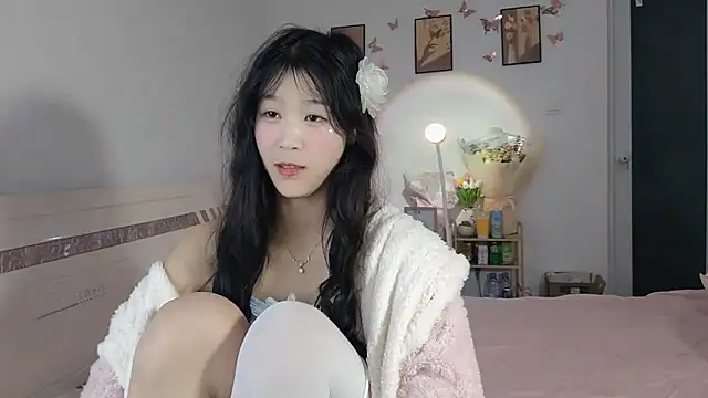 Snapshot of Luminous163 chatting on 03/03/25, 01:09 Luminous163 online show from 03/03/25, 01:09