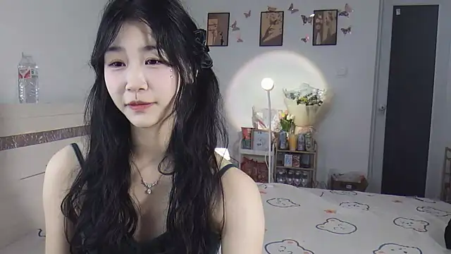 Snapshot of Luminous163 chatting on 03/20/25, 04:20 Luminous163 online show from 03/20/25, 04:20