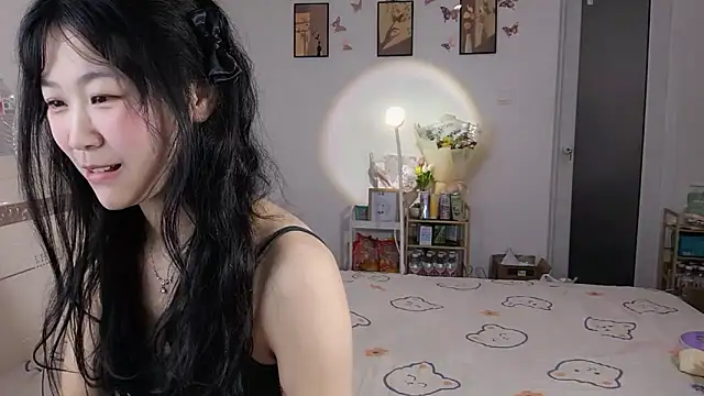 Snapshot of Luminous163 chatting on 03/22/25, 09:02 Luminous163 online show from 03/22/25, 09:02