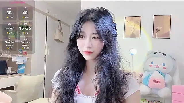 Snapshot of Luminous163 chatting on 09/11/25, 09:53 Luminous163 online show from 09/11/25, 09:53