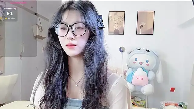 Snapshot of Luminous163 chatting on 09/12/25, 12:38 Luminous163 online show from 09/12/25, 12:38