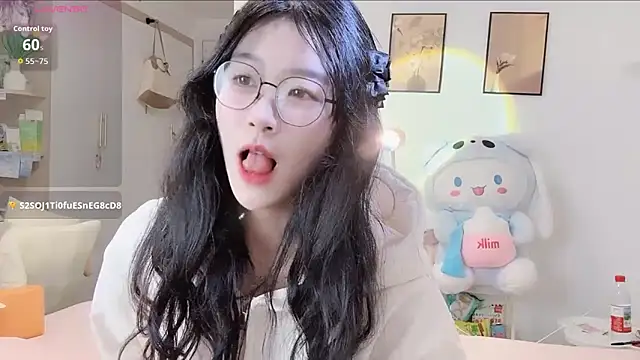 Snapshot of Luminous163 chatting on 09/28/25, 09:03 Luminous163 online show from 09/28/25, 09:03