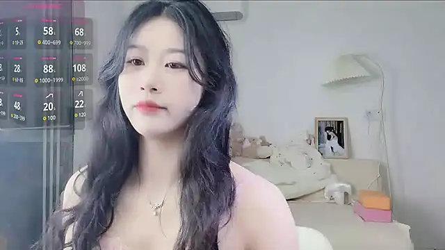 Snapshot of Luminous163 chatting on 10/18/25, 09:54 Luminous163 online show from 10/18/25, 09:54