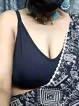 sophia600 online show from 12/11/24, 05:48