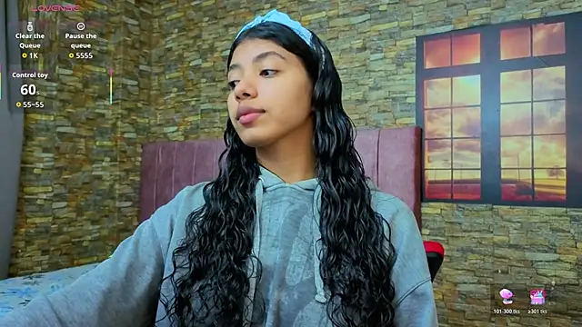 Snapshot of viktorya_xue chatting on 12/14/25, 11:48 viktorya xue online show from 12/14/25, 11:48