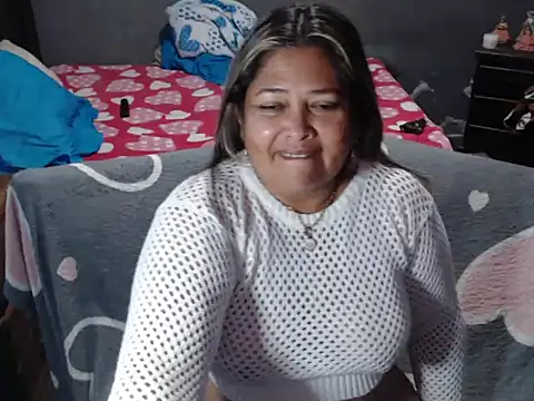 Snapshot of CANDYSWEET51 chatting on 06/11/26, 01:20 CANDYSWEET51 online show from 06/11/26, 01:20