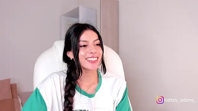 nattaly adams online show from 12/23/24, 09:51