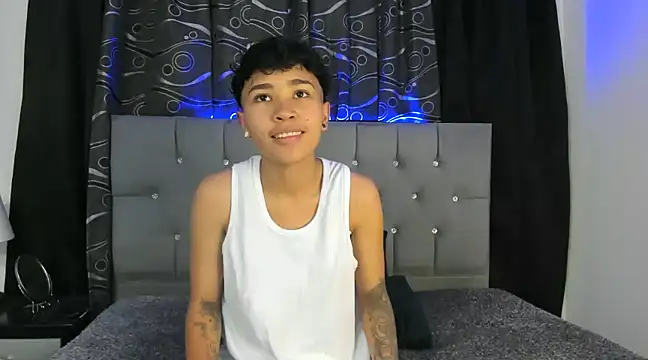 Snapshot of nova_sex01 chatting on 12/13/24, 03:27 nova sex01 online show from 12/13/24, 03:27