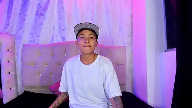 nova sex01 online show from 11/26/25, 02:01