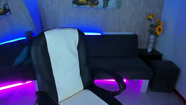 nova sex01 online show from 03/25/26, 09:10