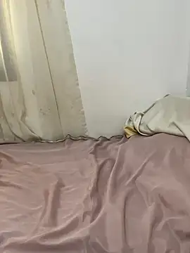 Jecy bee online show from 11/16/25, 05:46