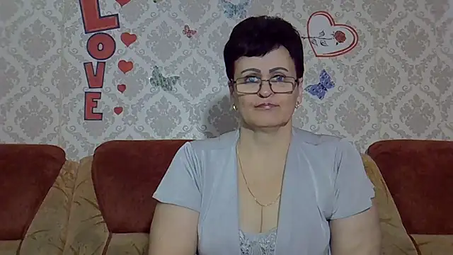 PaulaGolden online show from 11/24/25, 10:37