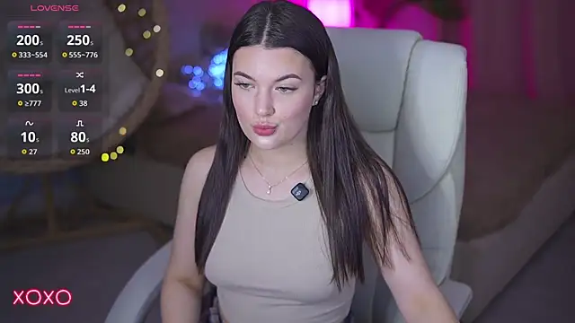 YourLolaBunny online show from 04/13/26, 01:05