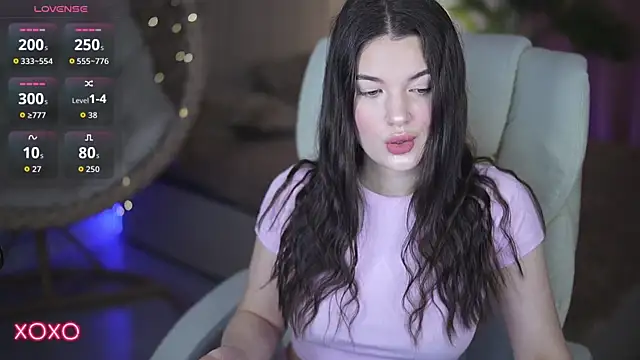 YourLolaBunny online show from 05/23/26, 06:07
