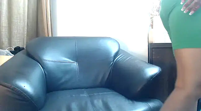 Snapshot of trippy_tina chatting on 02/01/25, 10:34 trippy tina online show from 02/01/25, 10:34