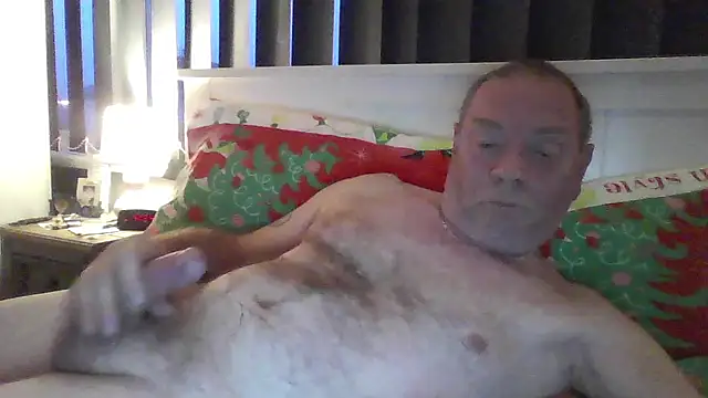 Snapshot of gibbo62 chatting on 01/06/26, 04:21 gibbo62 online show from 01/06/26, 04:21