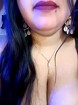 Suhanakhan00 online show from 12/05/24, 07:28