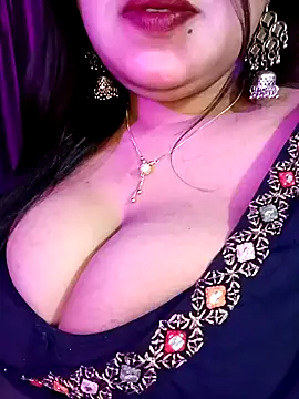 Suhanakhan00 online show from 12/26/24, 08:42