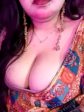 Suhanakhan00 online show from 03/13/26, 07:15