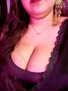 Suhanakhan00 online show from 05/17/26, 08:27