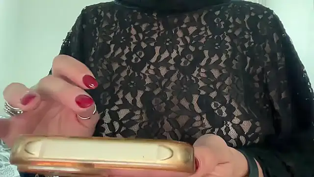 Serena 4you online show from 10/18/25, 04:19