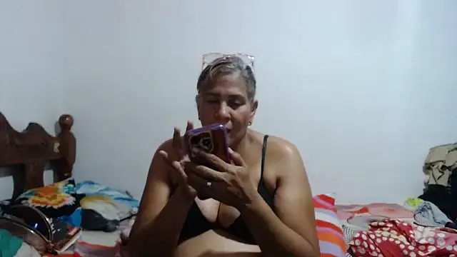 tamibusty online show from 10/22/25, 04:40