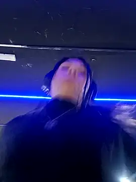 Karenn12 online show from 10/31/25, 02:23