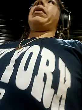 Karenn12 online show from 11/06/25, 02:34