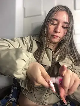 Sophie LS online show from 02/20/25, 04:50