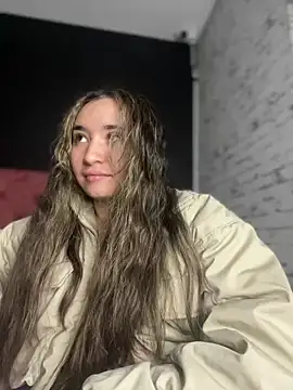 Sophie LS online show from 03/09/25, 07:45