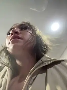 Sophie LS online show from 03/12/25, 03:35