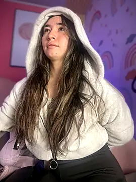 Sophie LS online show from 10/13/25, 03:06