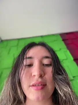 Sophie LS online show from 04/08/26, 09:37