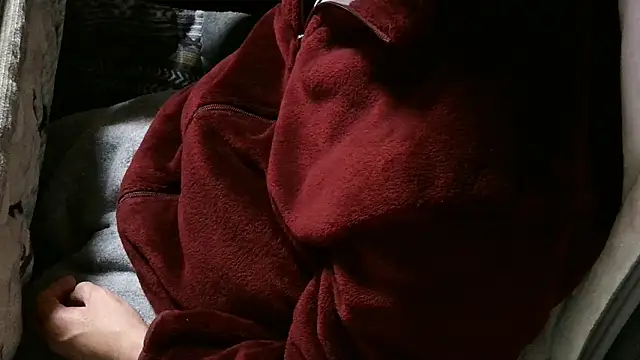 cinnabar red online show from 04/16/26, 01:45