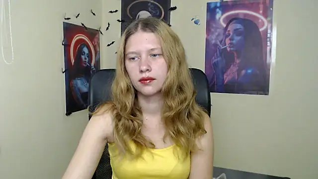 Snapshot of StellaCRL chatting on 07/13/26, 06:16 StellaCRL online show from 07/13/26, 06:16