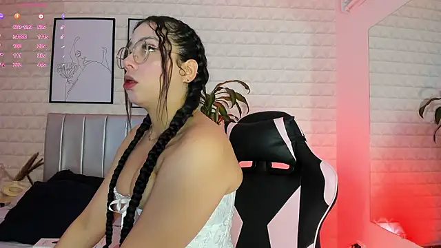 Lizzie-Evans online show from 02/12/26, 12:11