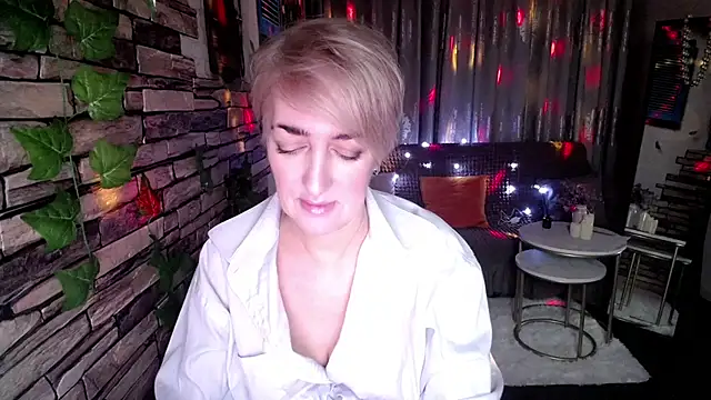 Hot Girl87 online show from 12/09/24, 03:54