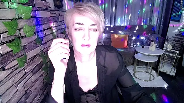Hot Girl87 online show from 12/09/24, 06:57