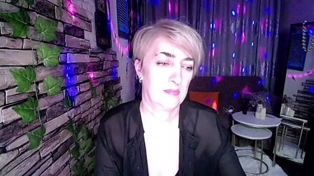Hot Girl87 online show from 12/09/24, 09:58