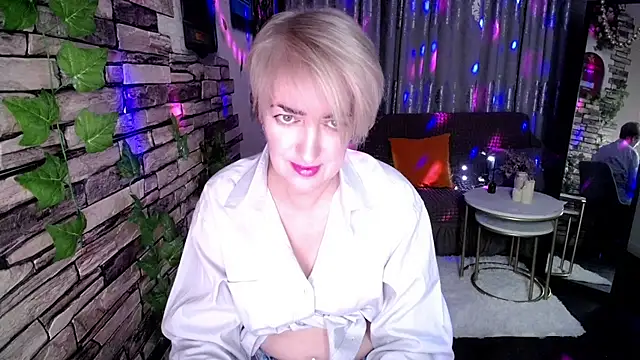 Hot Girl87 online show from 12/11/24, 03:37