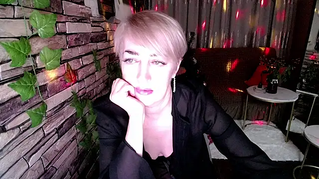 Hot Girl87 online show from 12/19/24, 09:28