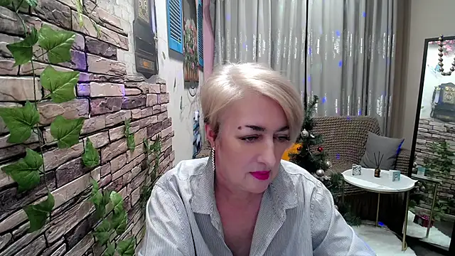 Hot Girl87 online show from 12/24/24, 03:16