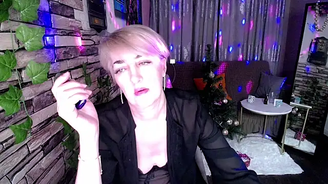 Hot Girl87 online show from 12/24/24, 09:44