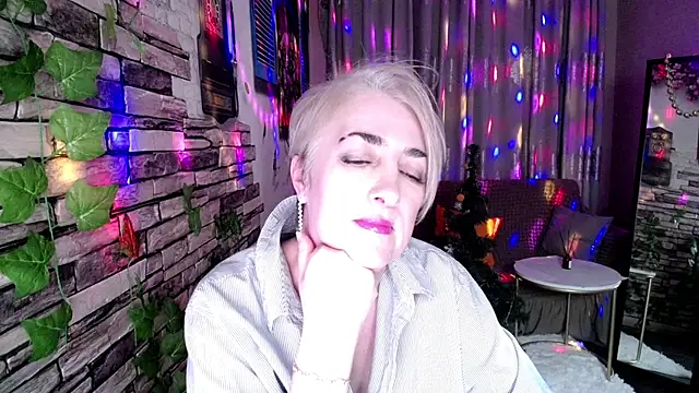 Hot Girl87 online show from 01/03/25, 03:33