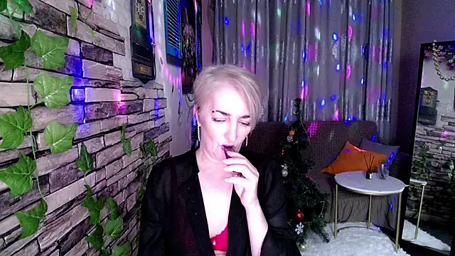 Hot Girl87 online show from 01/03/25, 06:35