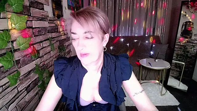 Hot Girl87 online show from 01/14/25, 10:44