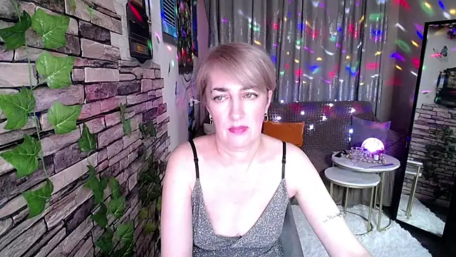 Hot Girl87 online show from 01/22/25, 06:52