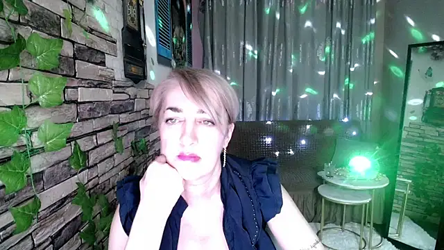 Hot Girl87 online show from 01/27/25, 09:22